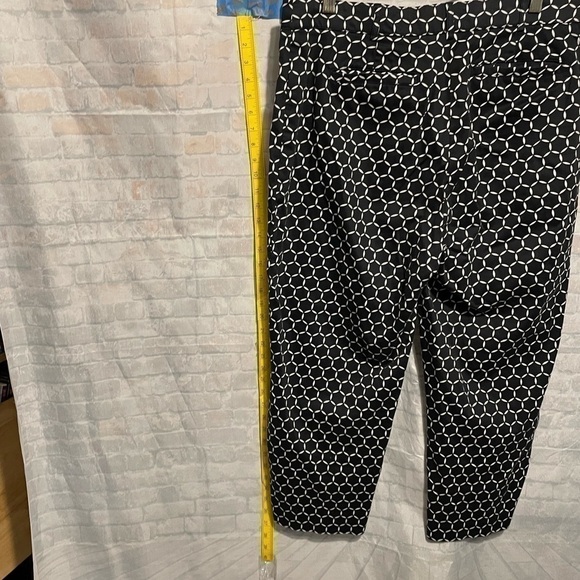 Counterparts Size 12 Cropped Pants. Cotten Polyester mix. Preowned, sold as is. - Picture 6 of 11